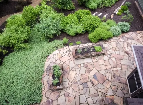 Gomez Landscaping LLC team at work